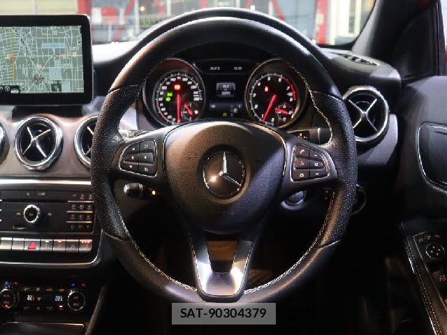 Mercedes Benz GLA-CLASS 2017-12 8666492-24