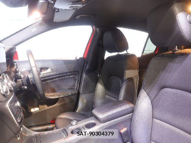 Mercedes Benz GLA-CLASS 2017-12 8666492-27