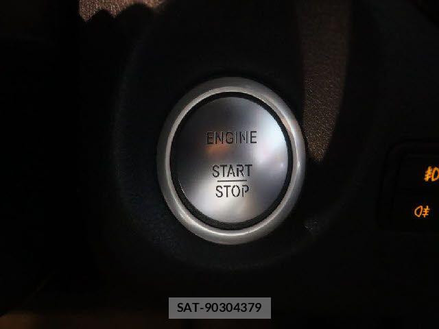 Mercedes Benz GLA-CLASS 2017-12 8666492-8