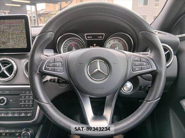 Mercedes Benz GLA-CLASS 2016-02 8685940-9