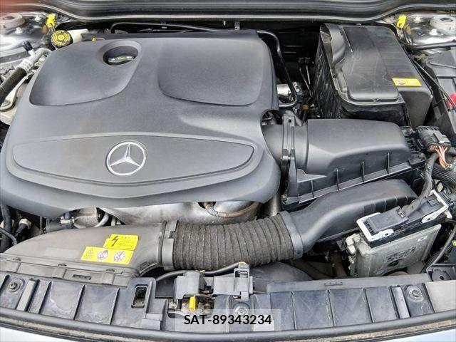 Mercedes Benz GLA-CLASS 2016-02 8685940-27