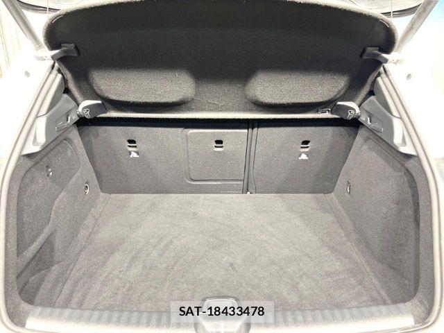 Mercedes Benz GLA-CLASS 2019-03 8743901-12
