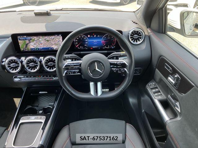 Mercedes Benz GLA-CLASS 2025-06 8743882-5