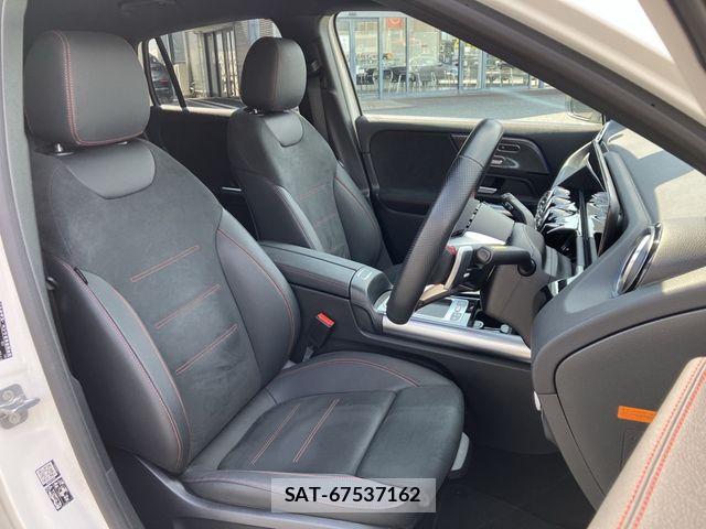 Mercedes Benz GLA-CLASS 2025-06 8743882-6