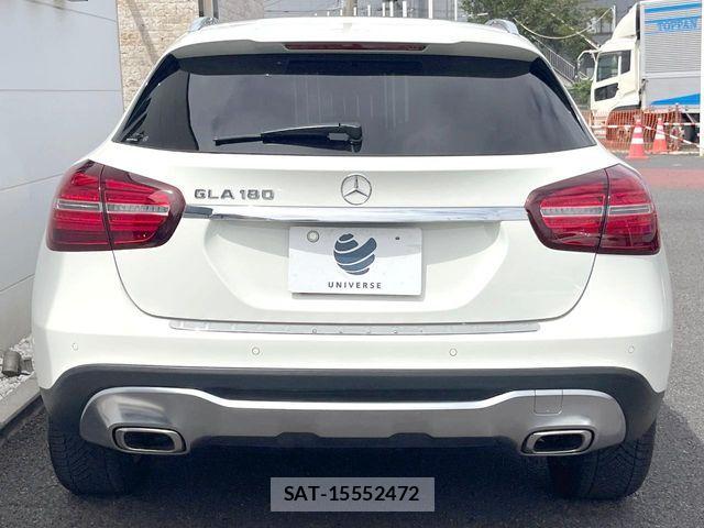 Mercedes Benz GLA-CLASS 2017-08 8743895-14