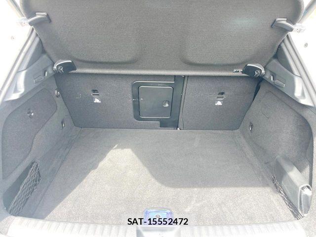 Mercedes Benz GLA-CLASS 2017-08 8743895-17