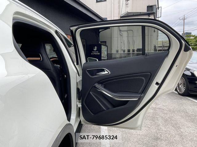 Mercedes Benz GLA-CLASS 2014-11 8743903-21