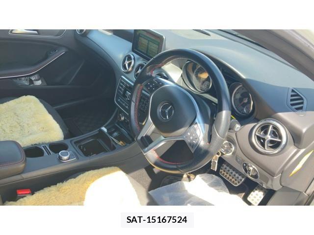 Mercedes Benz GLA-CLASS 2015-02 8743902-16