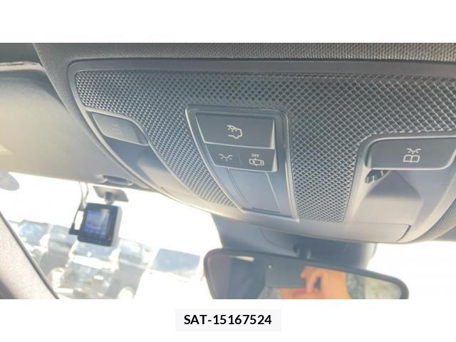 Mercedes Benz GLA-CLASS 2015-02 8743902-28