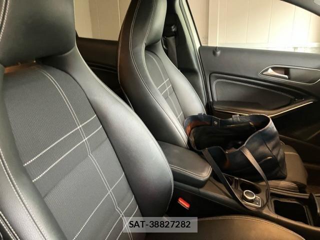 Mercedes Benz GLA-CLASS 2016-04 8781003-9