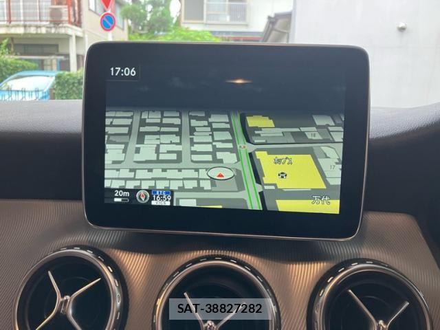 Mercedes Benz GLA-CLASS 2016-04 8781003-28