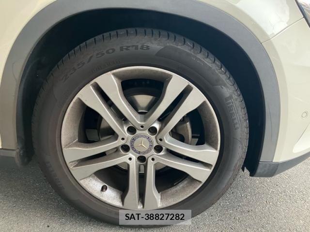 Mercedes Benz GLA-CLASS 2016-04 8781003-6