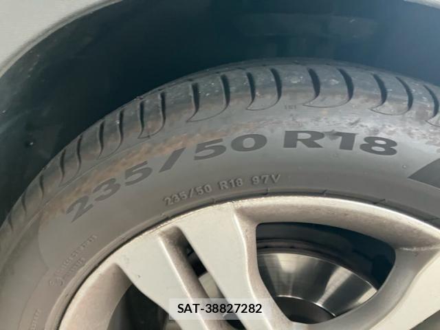 Mercedes Benz GLA-CLASS 2016-04 8781003-8