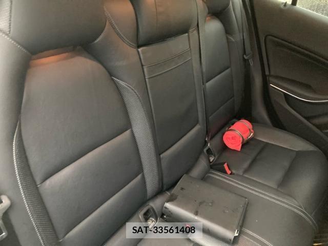 Mercedes Benz GLA-CLASS 2015-05 8781006-16