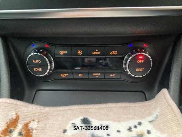 Mercedes Benz GLA-CLASS 2015-05 8781006-23