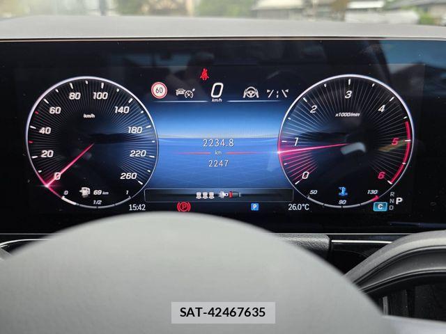 Mercedes Benz GLA-CLASS 2024-11 8781002-12