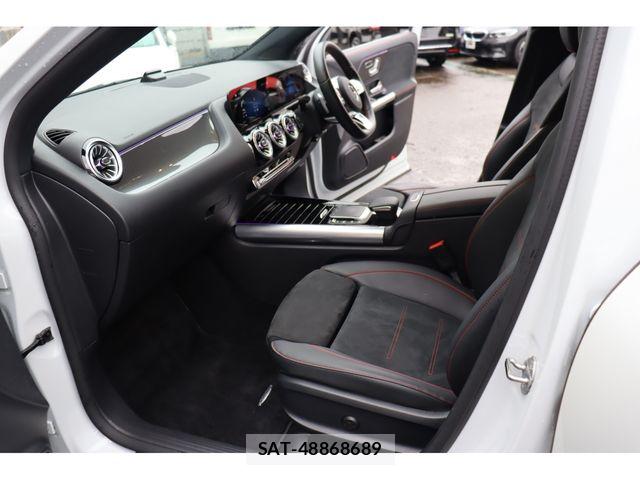 Mercedes Benz GLA-CLASS 2022-01 8830264-5