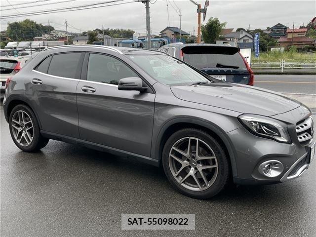 Mercedes Benz GLA-CLASS 2018-08 8830263-2