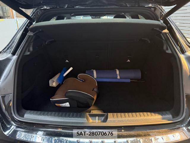 Mercedes Benz GLA-CLASS 2018-06 8849773-9