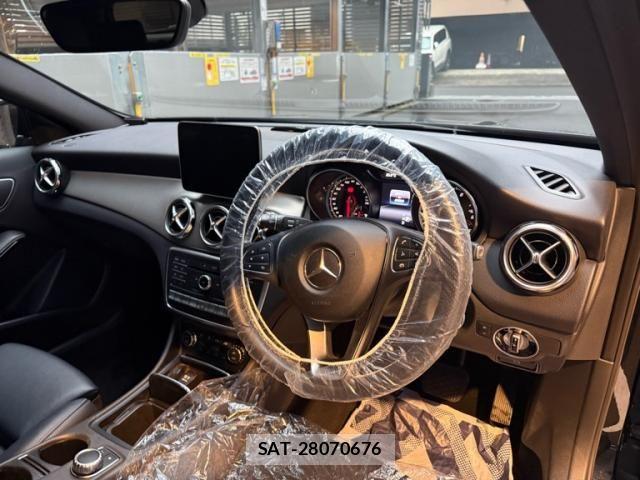 Mercedes Benz GLA-CLASS 2018-06 8849773-10