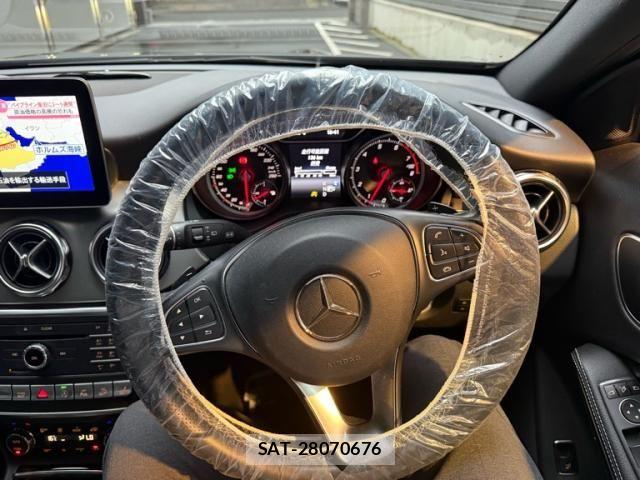 Mercedes Benz GLA-CLASS 2018-06 8849773-11