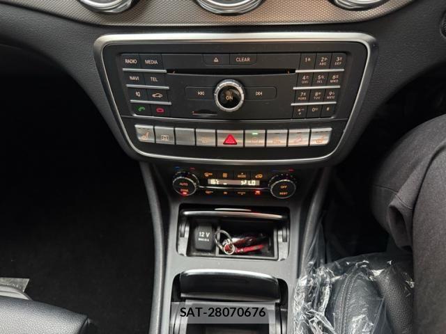 Mercedes Benz GLA-CLASS 2018-06 8849773-12