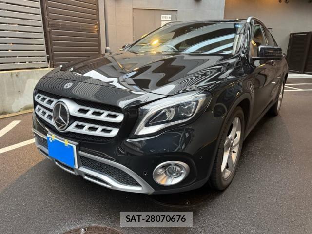 Mercedes Benz GLA-CLASS 2018-06 8849773-1