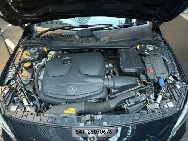 Mercedes Benz GLA-CLASS 2018-06 8849773-24