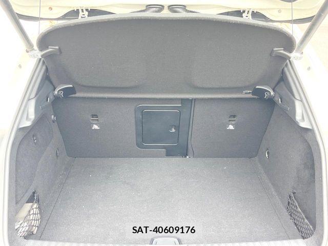 Mercedes Benz GLA-CLASS 2015-02 8849772-11