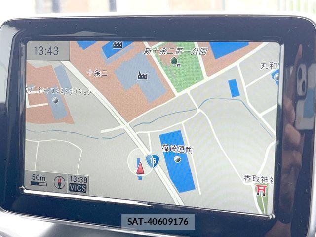 Mercedes Benz GLA-CLASS 2015-02 8849772-3