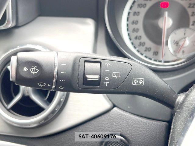 Mercedes Benz GLA-CLASS 2015-02 8849772-5