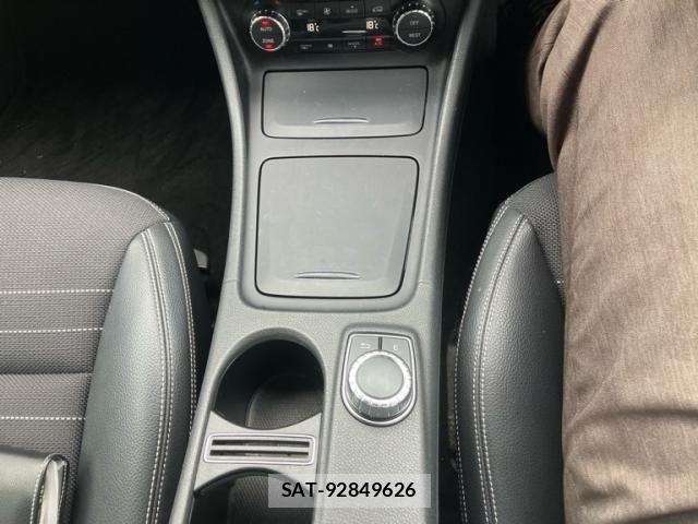 Mercedes Benz GLA-CLASS 2015-03 8849774-23