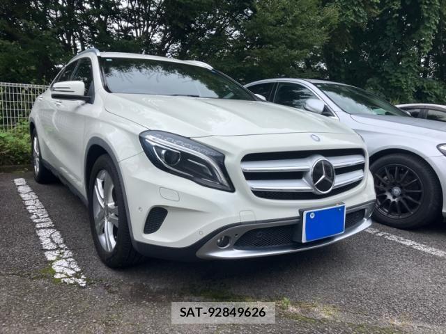 Mercedes Benz GLA-CLASS 2015-03 8849774-2