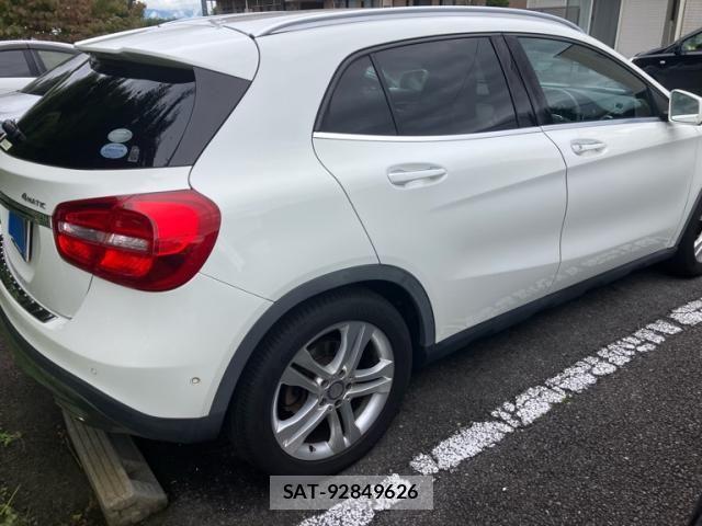 Mercedes Benz GLA-CLASS 2015-03 8849774-3