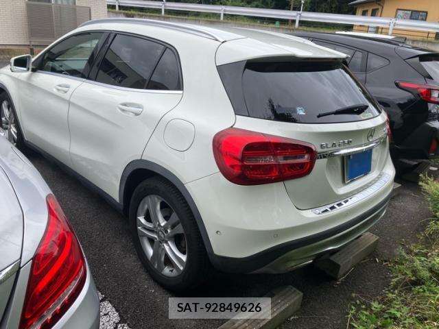 Mercedes Benz GLA-CLASS 2015-03 8849774-4