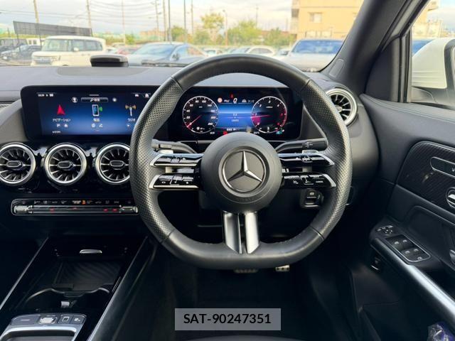 Mercedes Benz GLA-CLASS 2025-07 8848253-11