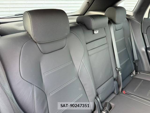 Mercedes Benz GLA-CLASS 2025-07 8848253-4