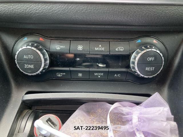 Mercedes Benz GLA-CLASS 2014-10 8849775-27