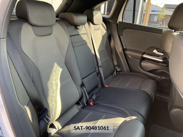 Mercedes Benz GLA-CLASS 2022-12 8871432-14