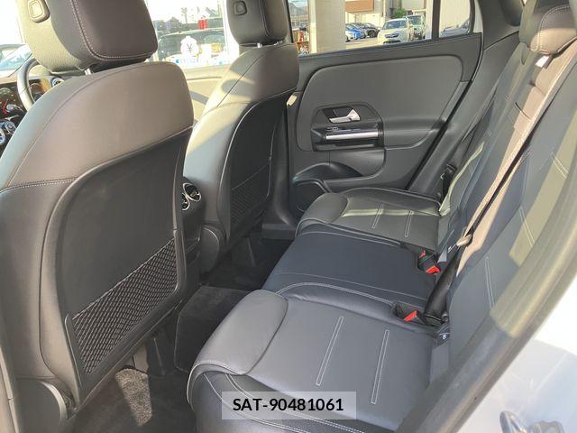 Mercedes Benz GLA-CLASS 2022-12 8871432-15
