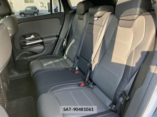 Mercedes Benz GLA-CLASS 2022-12 8871432-16