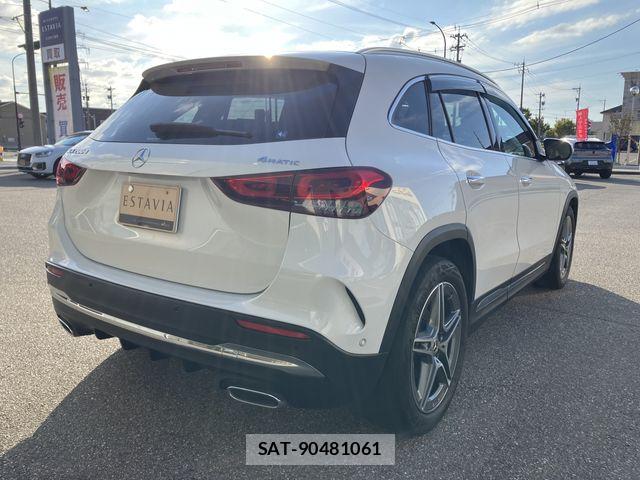 Mercedes Benz GLA-CLASS 2022-12 8871432-2