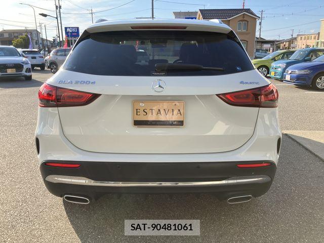 Mercedes Benz GLA-CLASS 2022-12 8871432-6