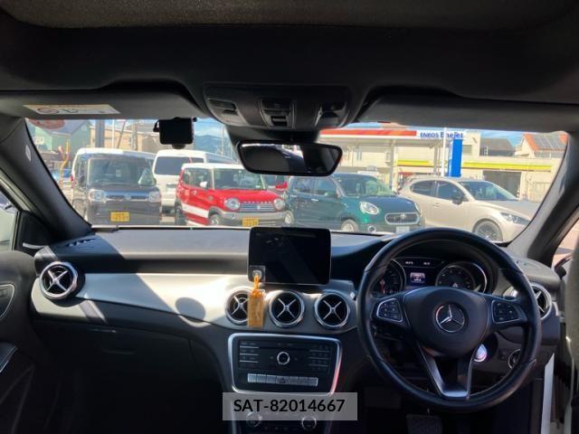 Mercedes Benz GLA-CLASS 2018-03 8871437-17
