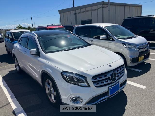 Mercedes Benz GLA-CLASS 2018-03 8871437-2