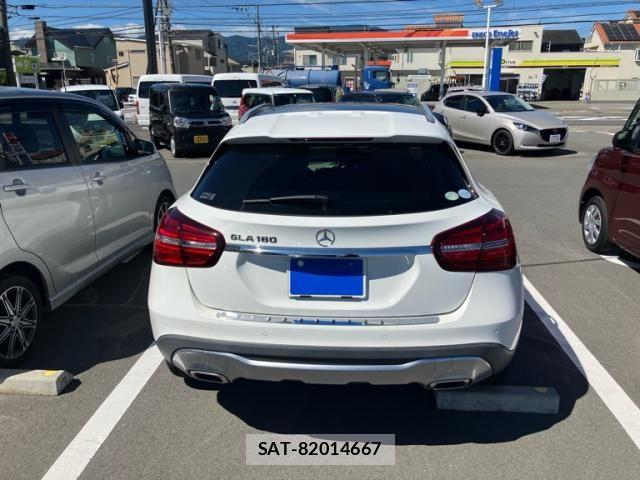 Mercedes Benz GLA-CLASS 2018-03 8871437-4