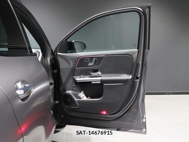 Mercedes Benz GLA-CLASS 2023-10 8880736-21