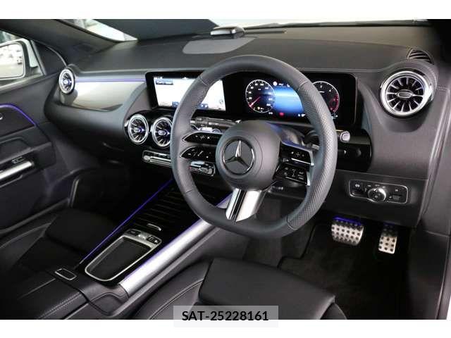 Mercedes Benz GLA-CLASS 2025-07 8880737-10