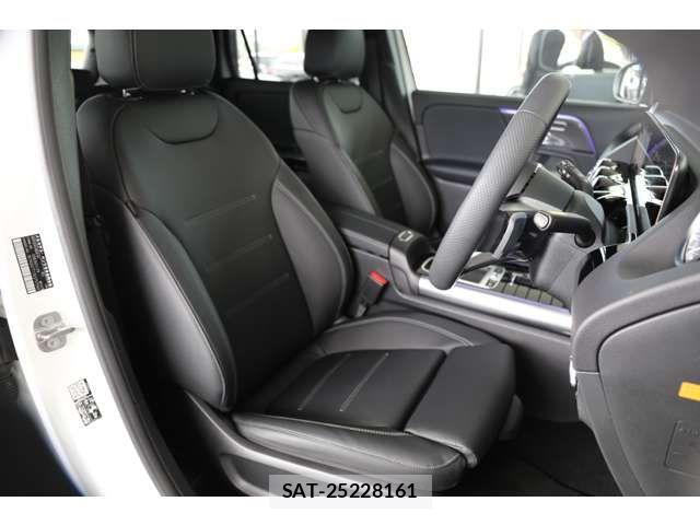 Mercedes Benz GLA-CLASS 2025-07 8880737-12
