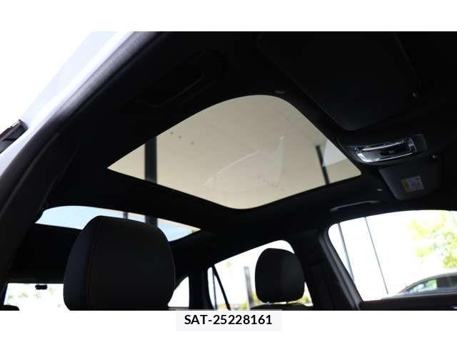 Mercedes Benz GLA-CLASS 2025-07 8880737-16